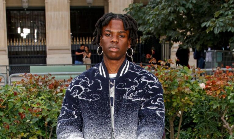 Rema-at-Kenzo-Spring-Summer-Show-in-Paris