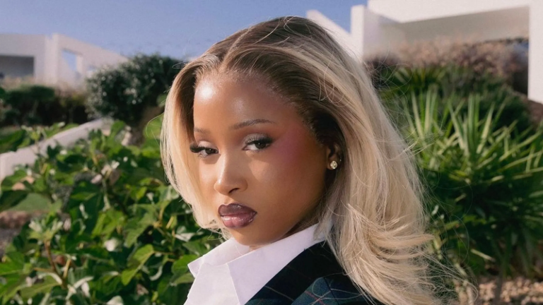 Uncle-Waffles-leaving-a-mark-on-global-stages-Picture-unclewaffles-Instagram