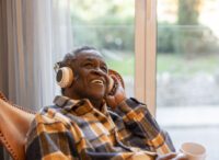 elderly-listening-to-music