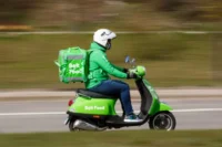 bolt-food-courier-768x512